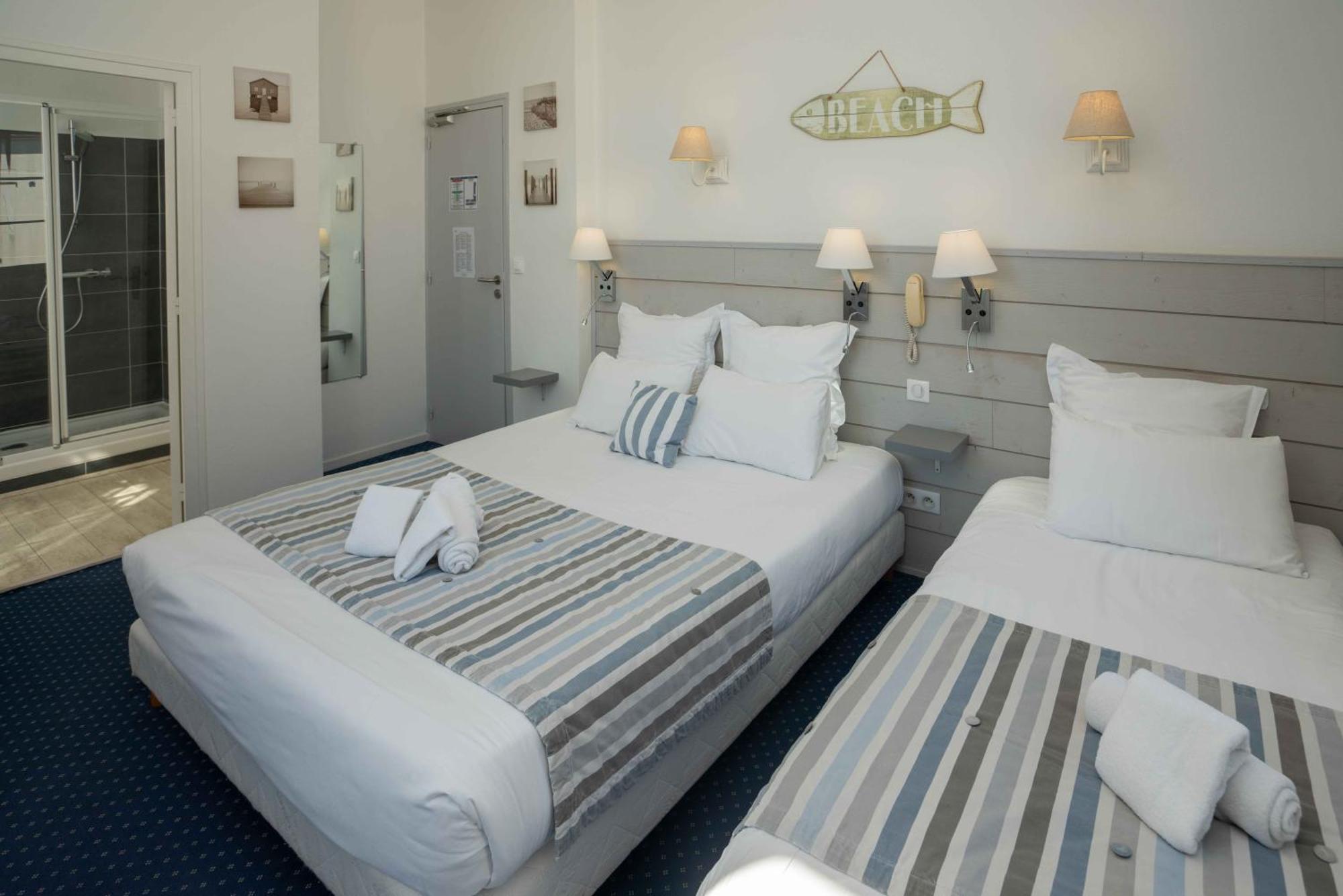 Hotel Le Square Сен-Пьер-д'Олерон Экстерьер фото